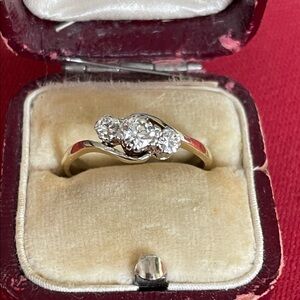18k Gold and Platinum Diamond Ring